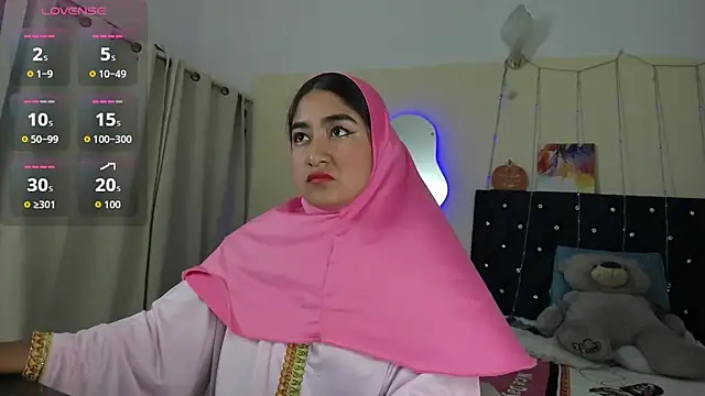Snapshot of SamiraAwada chatting on May 15, 2026, 7:12 pm SamiraAwada online show from May 15, 2026, 7:12 pm