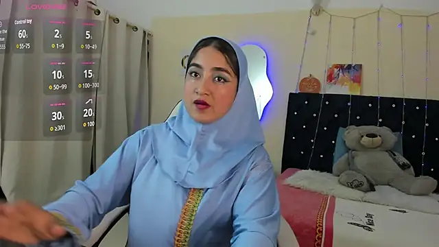 Snapshot of SamiraAwada chatting on May 11, 2026, 7:00 pm SamiraAwada online show from May 11, 2026, 7:00 pm
