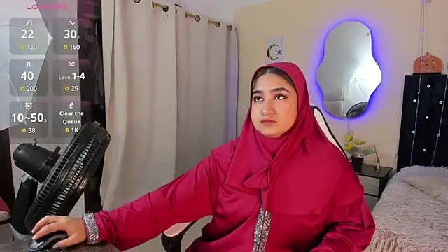 SamiraAwada online show from April 16, 2026, 7:14 pm