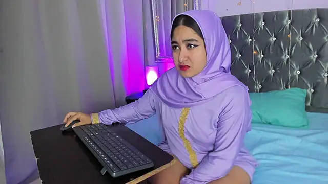 Snapshot of SamiraAwada chatting on July 2, 2026, 7:20 pm SamiraAwada online show from July 2, 2026, 7:20 pm