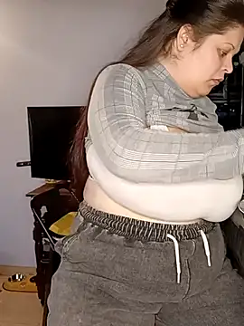 Medicenpudin97 online show from February 4, 2026, 5:30 pm