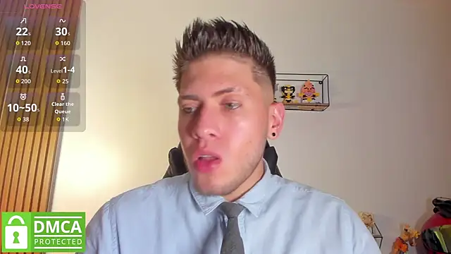 SebastianMaximoff  online show from May 13, 2026, 7:32 pm