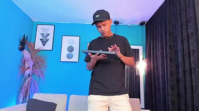 KingOfHeavens 2 online show from February 26, 2026, 8:09 pm