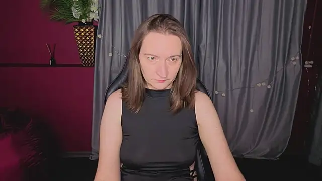 SelestiaSnata online show from June 9, 2026, 5:25 pm