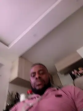 Tuverdugo12 online show from March 1, 2026, 11:16 pm