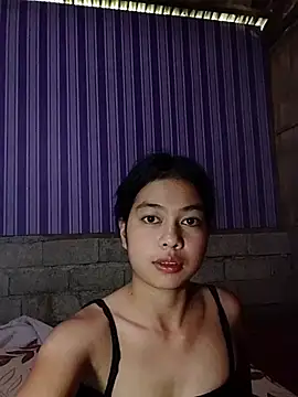 Snapshot of Heavens_night04 chatting on June 8, 2026, 1:28 am Heavens night04 online show from June 8, 2026, 1:28 am