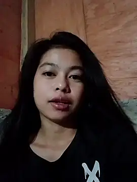 Snapshot of Heavens_night04 chatting on May 18, 2026, 12:33 am Heavens night04 online show from May 18, 2026, 12:33 am