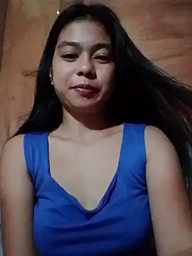 Snapshot of Heavens_night04 chatting on May 14, 2026, 12:18 am Heavens night04 online show from May 14, 2026, 12:18 am