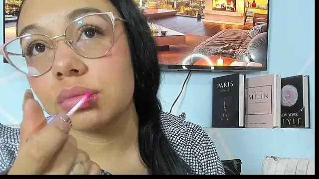 amy noa online show from April 16, 2026, 12:33 am