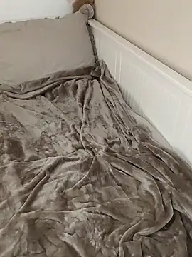 YaraEstelle online show from March 13, 2026, 6:46 pm