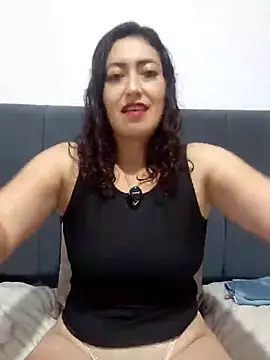 Snapshot of aliz963040 chatting on May 2, 2026, 3:12 am aliz963040 online show from May 2, 2026, 3:12 am