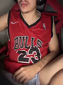 hungtwinkBR online show from March 7, 2026, 11:54 pm