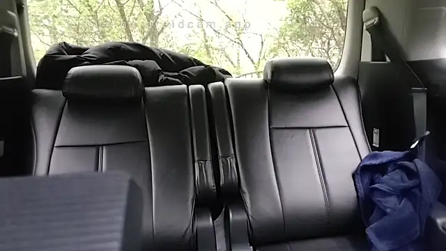 r i o  r i o online show from April 19, 2026, 8:04 am