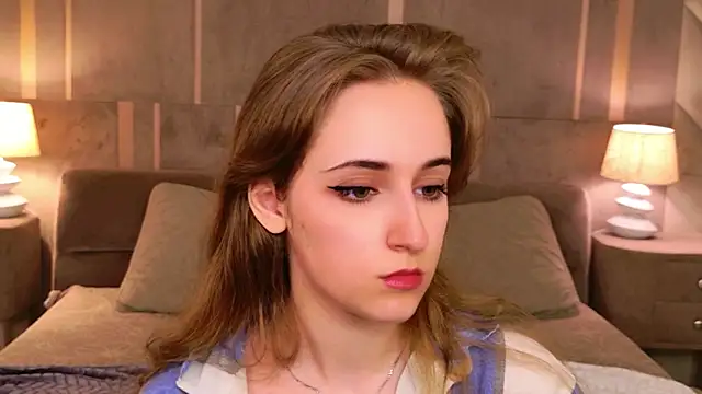 Snapshot of Tara_Keats chatting on June 14, 2026, 3:35 pm Tara Keats online show from June 14, 2026, 3:35 pm