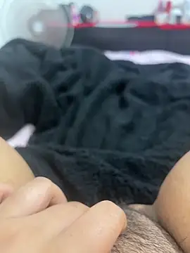 Snapshot of Camila1545 chatting on March 8, 2026, 6:28 am Camila1545 online show from March 8, 2026, 6:28 am