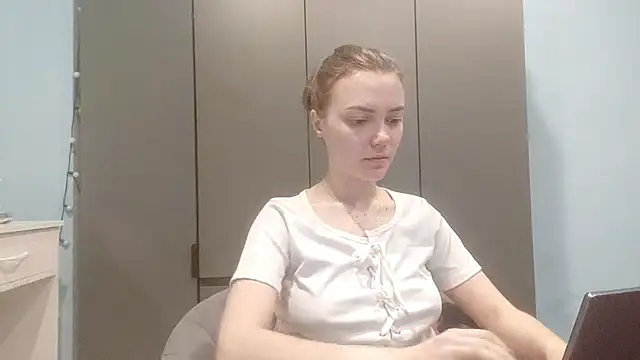 AndreeMerryman online show from February 9, 2026, 1:36 am