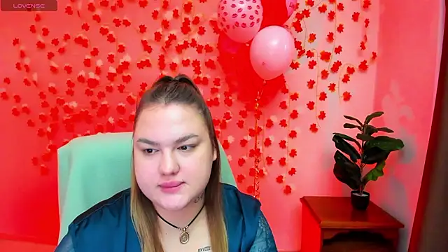 Sofiawetsweet online show from February 10, 2026, 7:40 am