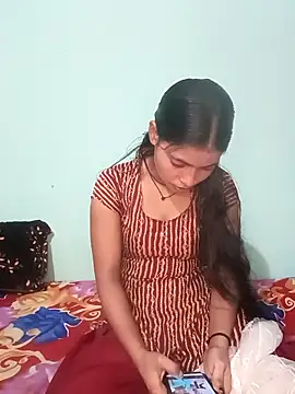 18 year old girl online show from March 6, 2026, 3:12 am