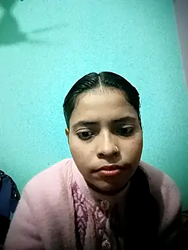 18 year old girl online show from February 1, 2026, 4:55 am