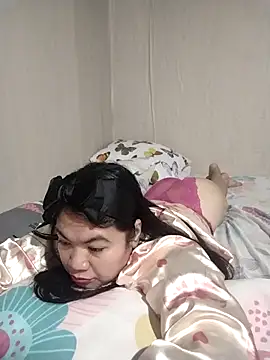 Snapshot of Zyramae_25 chatting on April 2, 2026, 4:57 pm Zyramae 25 online show from April 2, 2026, 4:57 pm