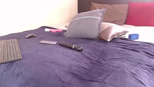 Snapshot of AngelTrish chatting on September 24, 2025, 11:17 am AngelTrish online show from September 24, 2025, 11:17 am