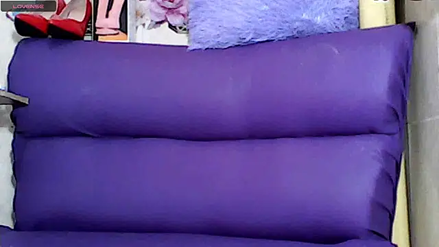 Nazlyy online show from April 6, 2026, 6:31 pm