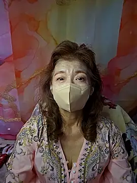 Snapshot of URAN429 chatting on February 18, 2026, 5:49 am URAN429 online show from February 18, 2026, 5:49 am