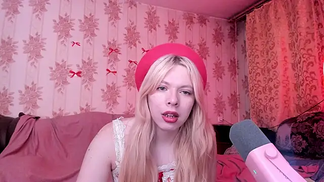 Snapshot of Cutie_Bambi chatting on March 5, 2026, 11:07 am Cutie Bambi online show from March 5, 2026, 11:07 am