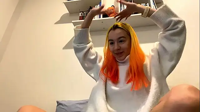 Snapshot of EmilyHein chatting on February 8, 2026, 7:06 am EmilyHein online show from February 8, 2026, 7:06 am