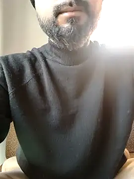 Snapshot of newtube0 chatting on February 4, 2026, 5:57 am newtube0 online show from February 4, 2026, 5:57 am