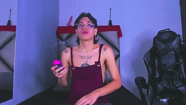 Bennet-Gray online show from February 25, 2026, 4:12 am