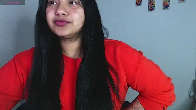 emily-rousee- online show from May 26, 2026, 1:47 am