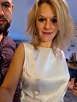 Couple-Kiwii-Orchidee-Boy online show from February 8, 2026, 2:26 pm