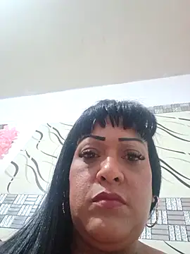 Snapshot of SabrinaColin chatting on April 22, 2026, 12:39 am SabrinaColin online show from April 22, 2026, 12:39 am