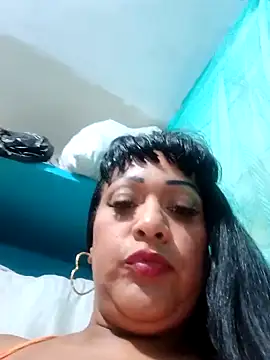 Snapshot of SabrinaColin chatting on April 26, 2026, 10:40 pm SabrinaColin online show from April 26, 2026, 10:40 pm