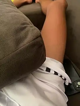 gpauzudo18 online show from February 2, 2026, 5:34 pm