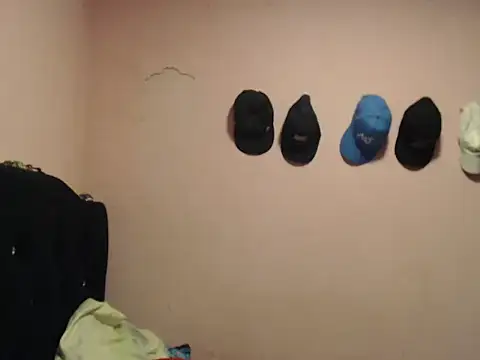 Snapshot of Cronos_Hot_8 chatting on February 18, 2026, 11:39 am Cronos Hot 8 online show from February 18, 2026, 11:39 am