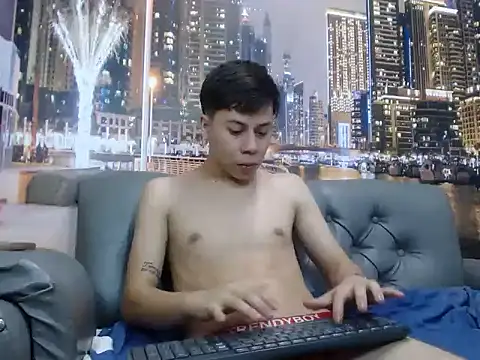 santiago xxxcol online show from March 3, 2026, 11:34 pm