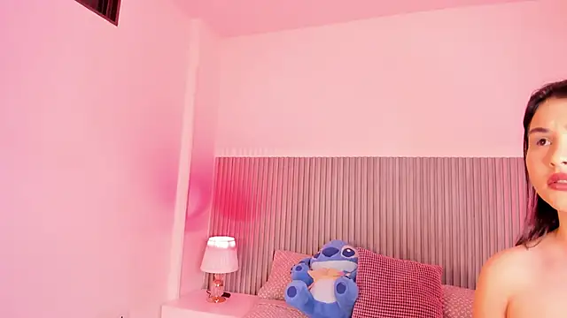 ArianaHilton  online show from March 19, 2026, 4:01 am