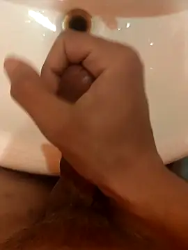 marcooo22annni online show from February 9, 2026, 5:38 am