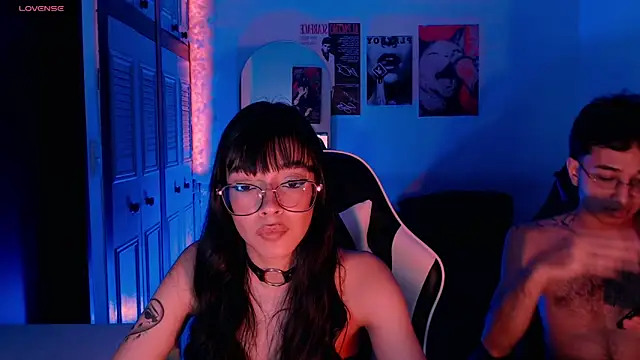 JannexBrucce online show from April 14, 2026, 12:15 am