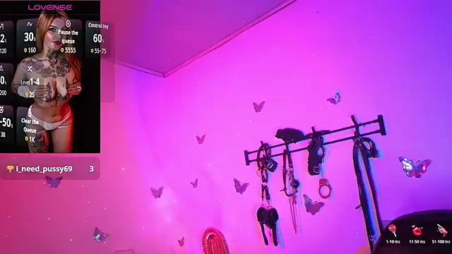 Snapshot of Zoeee_001 chatting on February 25, 2026, 8:30 pm Zoeee 001 online show from February 25, 2026, 8:30 pm