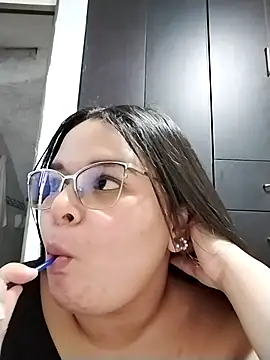 Snapshot of SamanthaStonee chatting on February 19, 2026, 9:56 pm SamanthaStonee online show from February 19, 2026, 9:56 pm