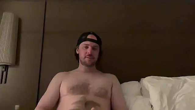 mr mrs glitter online show from March 9, 2026, 4:49 am