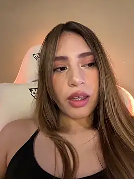 Snapshot of romyamo chatting on April 3, 2026, 3:13 am romyamo online show from April 3, 2026, 3:13 am