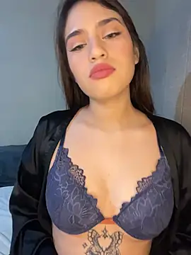 Snapshot of romyamo chatting on February 12, 2026, 3:28 am romyamo online show from February 12, 2026, 3:28 am