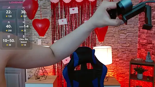 Snapshot of butterflyx39 chatting on February 13, 2026, 12:27 pm butterflyx39 online show from February 13, 2026, 12:27 pm