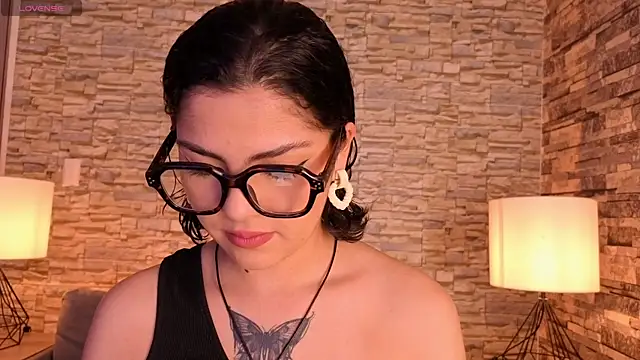 Snapshot of butterflyx39 chatting on June 9, 2026, 7:15 pm butterflyx39 online show from June 9, 2026, 7:15 pm