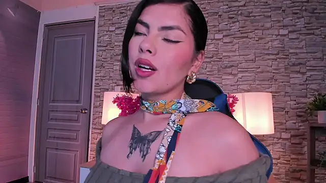 butterflyx39 online show from May 13, 2026, 12:01 pm