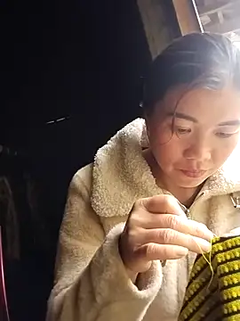 Snapshot of Lyly-highlandgirl chatting on February 7, 2026, 8:00 am Lyly-highlandgirl online show from February 7, 2026, 8:00 am